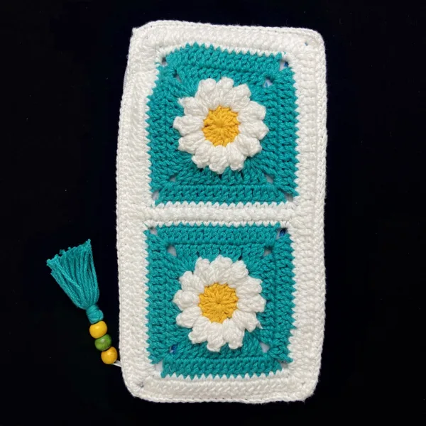 aqua-fresh-crochet-pouch-teal-bloom (1)