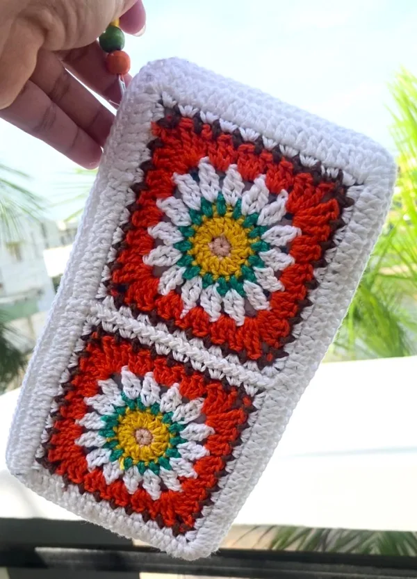 boho-bloom-crochet-pouch-orange-mandala (3)