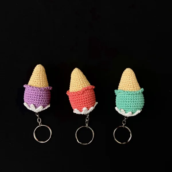 crochet-ice-cream-keychain-multicolor (1)