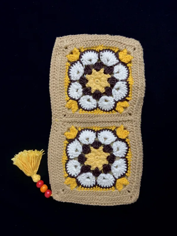 earth-tone-crochet-pouch-rustic-mandala (2)
