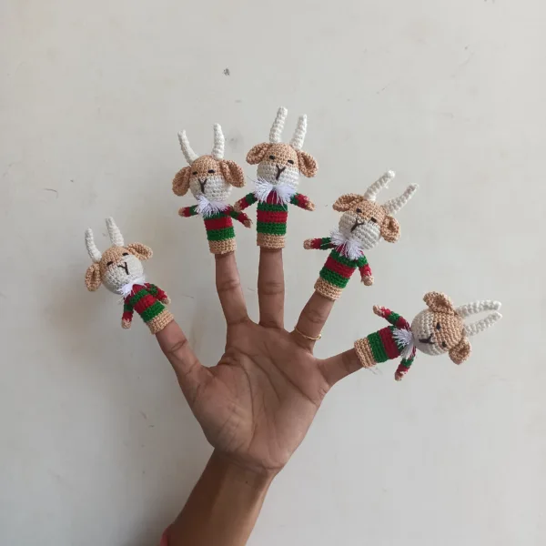 multicolor-crochet-goat-finger-puppets (2)