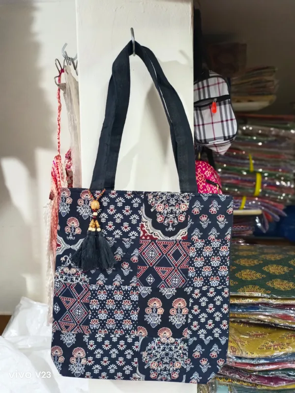 multicolor_patchwork_tote_bag (2)