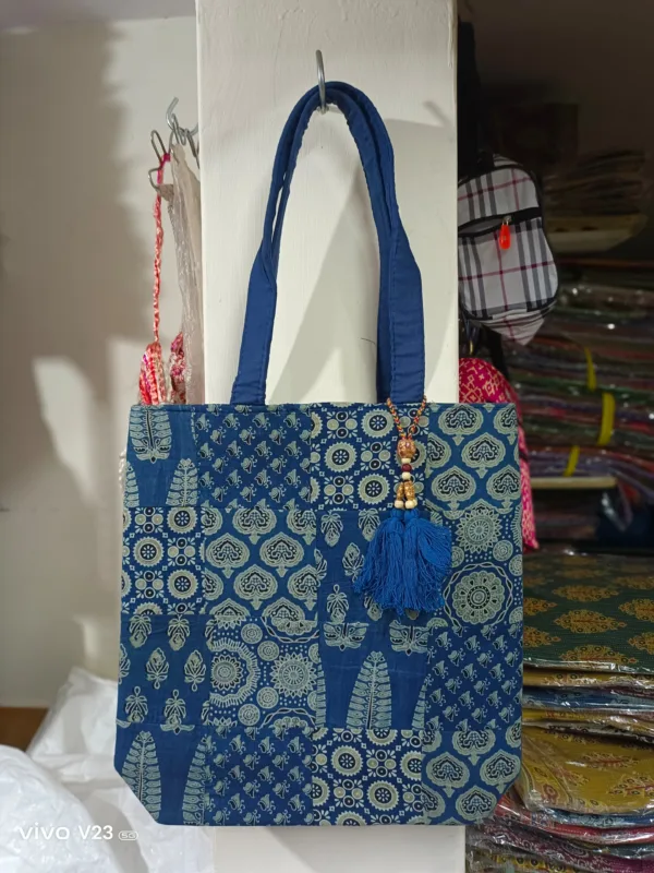 multicolor_patchwork_tote_bag (4)