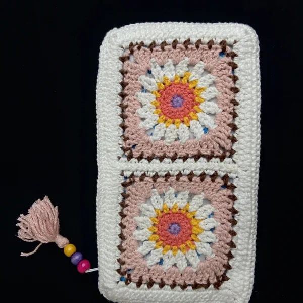 soft-blush-crochet-pouch-pastel-floral (1)