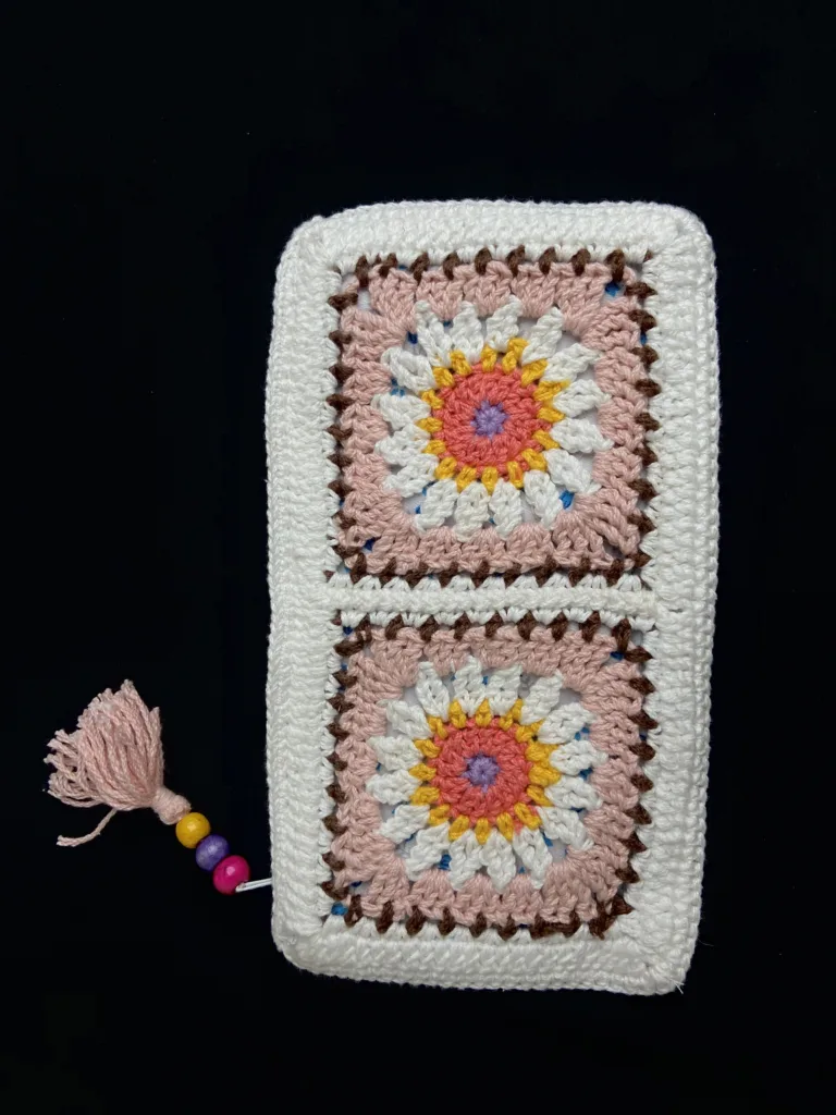 soft-blush-crochet-pouch-pastel-floral (1)