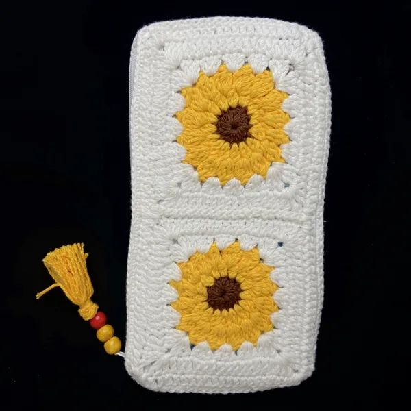 sunflower-bliss-crochet-pouch-yellow-bloom (1)
