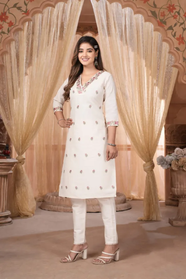 white-kurta-festive-wear-full-length (1)